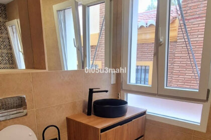 c7c0b58c0c2539ac7d41eb60c358e4e5 - 18