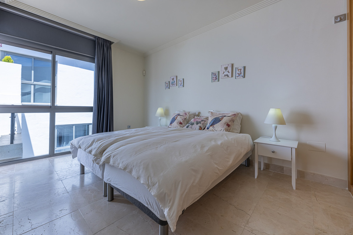 c7e8de19a5da9b0972796a9e4e8eeb0e - 24