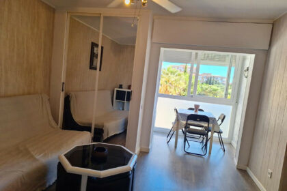 c839b80041af8c87b5bea85e290e00c5 - 12