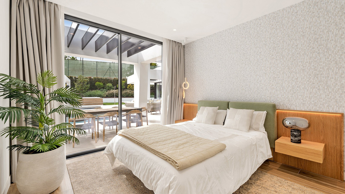 c8600efd1ad60e2ce853881697c85f24 - 11