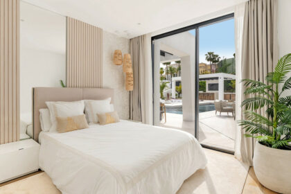 c8600efd1ad60e2ce853881697c85f24 - 14