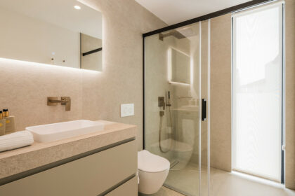 c8600efd1ad60e2ce853881697c85f24 - 19