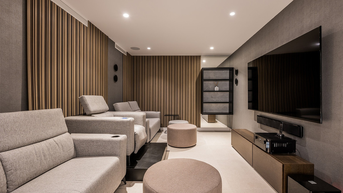 c8600efd1ad60e2ce853881697c85f24 - 20