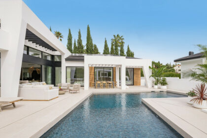 c8600efd1ad60e2ce853881697c85f24 - 25