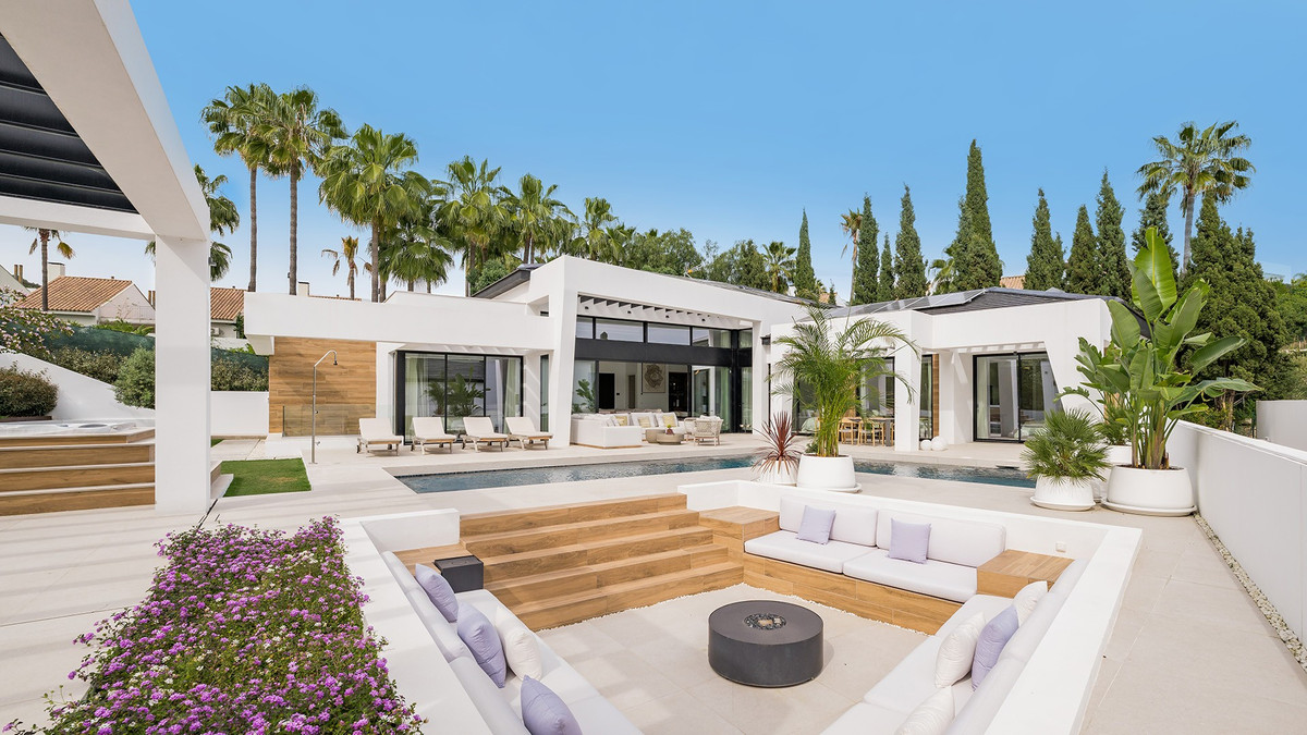 c8600efd1ad60e2ce853881697c85f24 - 26