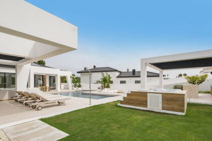 c8600efd1ad60e2ce853881697c85f24 - 27