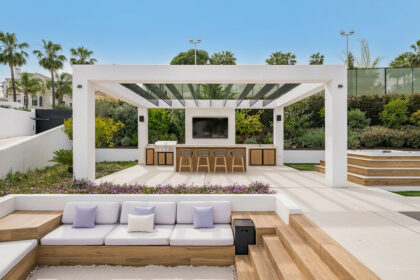 c8600efd1ad60e2ce853881697c85f24 - 3