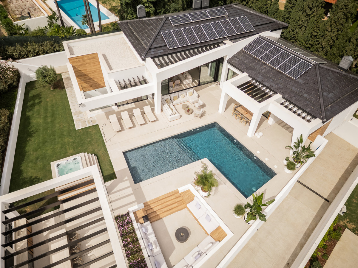 c8600efd1ad60e2ce853881697c85f24 - 31