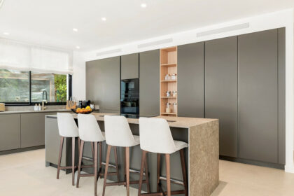 c8600efd1ad60e2ce853881697c85f24 - 8