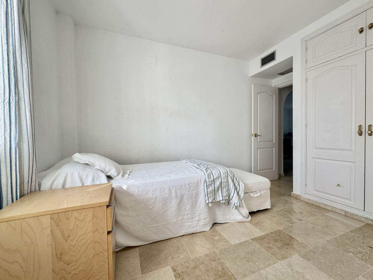 c92d2bd4bc23bad4033ff9dca090b69a - 12