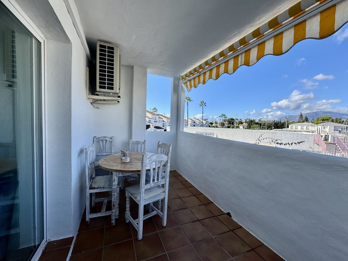 c92d2bd4bc23bad4033ff9dca090b69a - 15