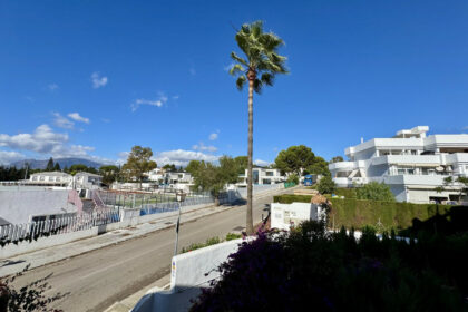 c92d2bd4bc23bad4033ff9dca090b69a - 18