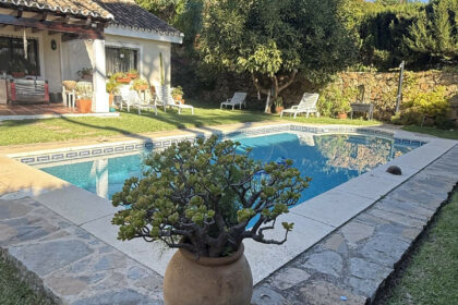 c92fce87d7dd8d49f82d9bc97d51358d - 11