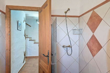 c96c7b89e2b8ced4b2e79f79a68d6d03 - 17