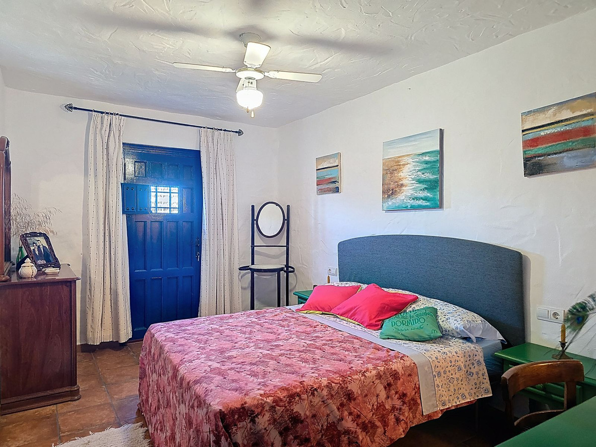 c96c7b89e2b8ced4b2e79f79a68d6d03 - 19