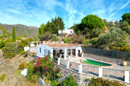 c96c7b89e2b8ced4b2e79f79a68d6d03 - 22