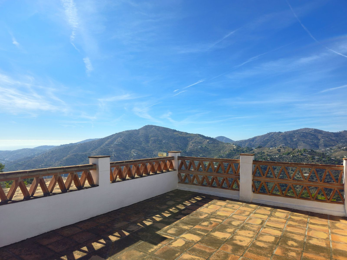 c96c7b89e2b8ced4b2e79f79a68d6d03 - 30