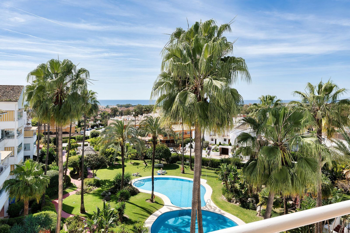 c9730d9a70a374e5abf1e44dc2b2ad82 - 3