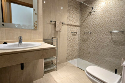 c9cf496b31d150305eaef39e2d45af9d - 11