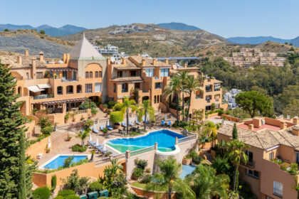 ca0e403b554068a5b262516ce2f8658f - 1