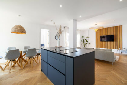 ca0e403b554068a5b262516ce2f8658f - 16