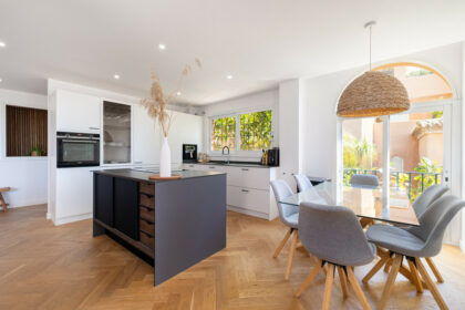 ca0e403b554068a5b262516ce2f8658f - 7