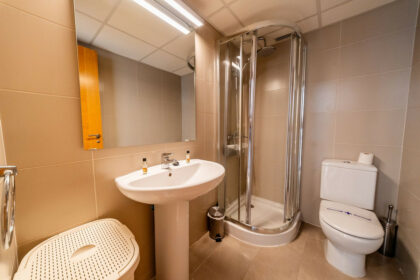 cab04f6f00ecf554c5a415f17d99ac6f - 18