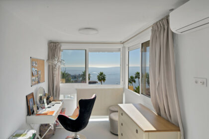 caef432c37e31d9792adb866bb94f75f - 19