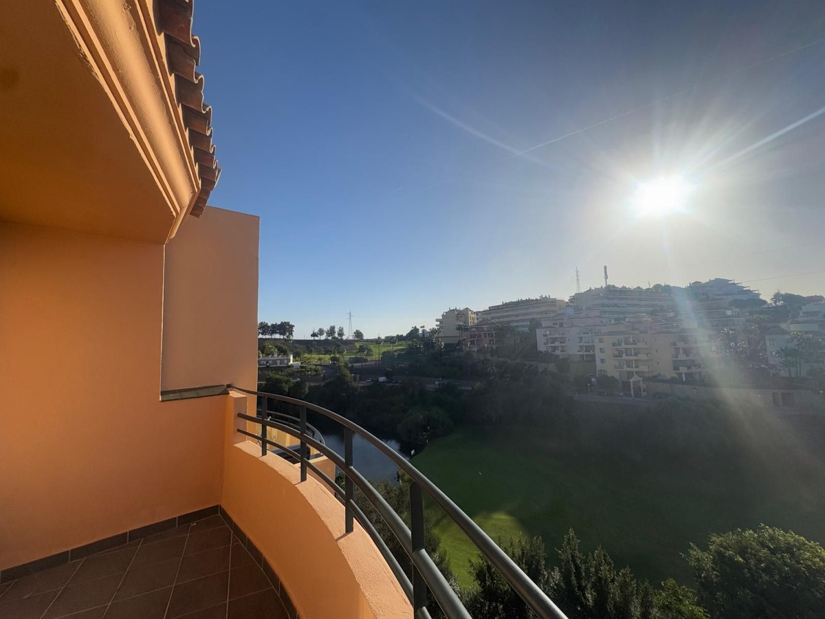 cbad220e17bdc0fd551e173f0558ef08 - 15