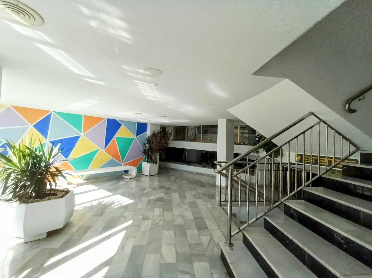 cc4ea0daf114cbb2f4ccbb91b988aa9a - 23