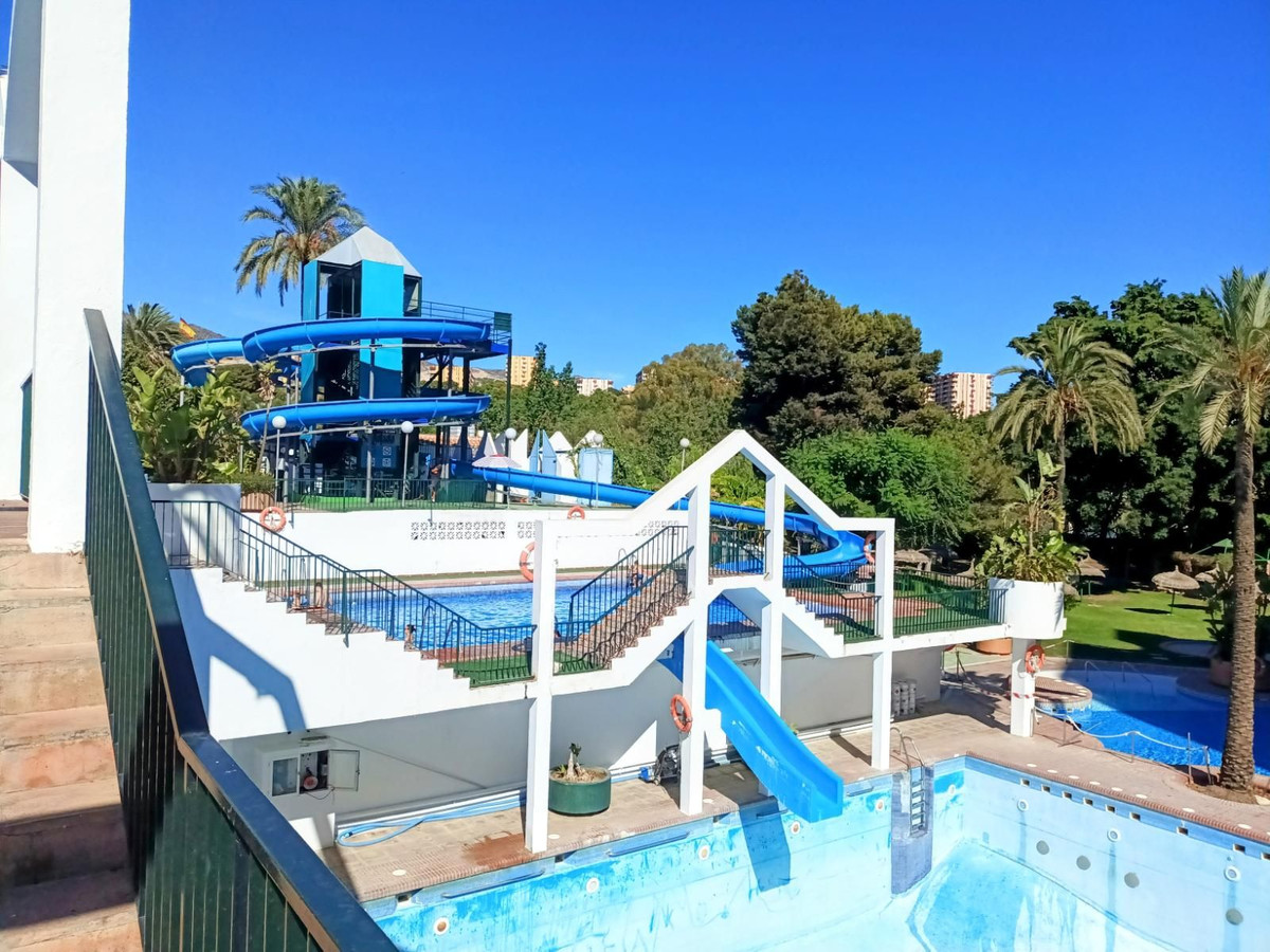 cc4ea0daf114cbb2f4ccbb91b988aa9a - 35