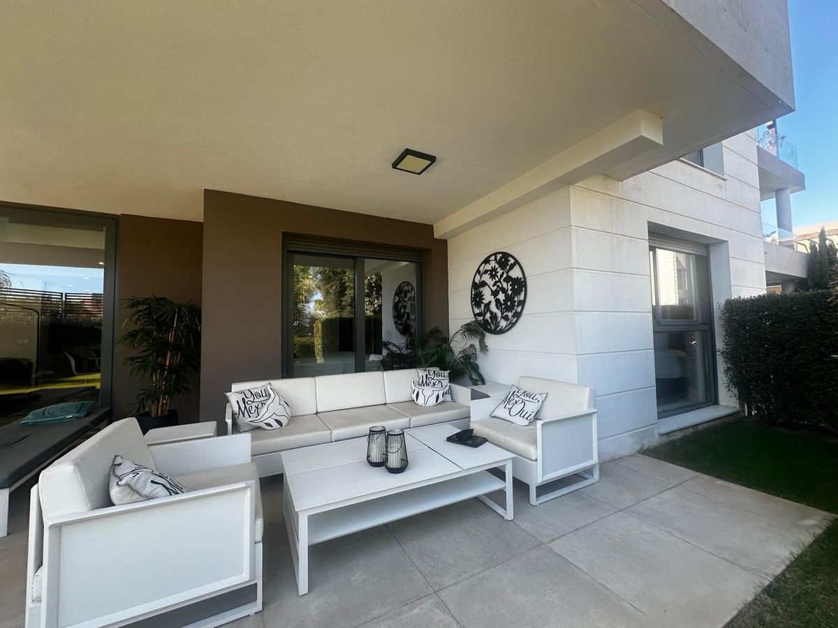 cd1ff8c02b3b8b40542e2f1557331bb4 - 11