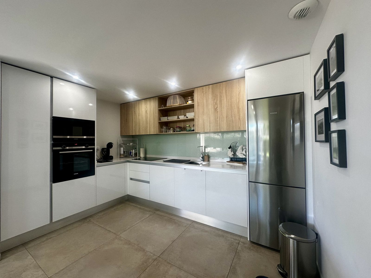 cd1ff8c02b3b8b40542e2f1557331bb4 - 15