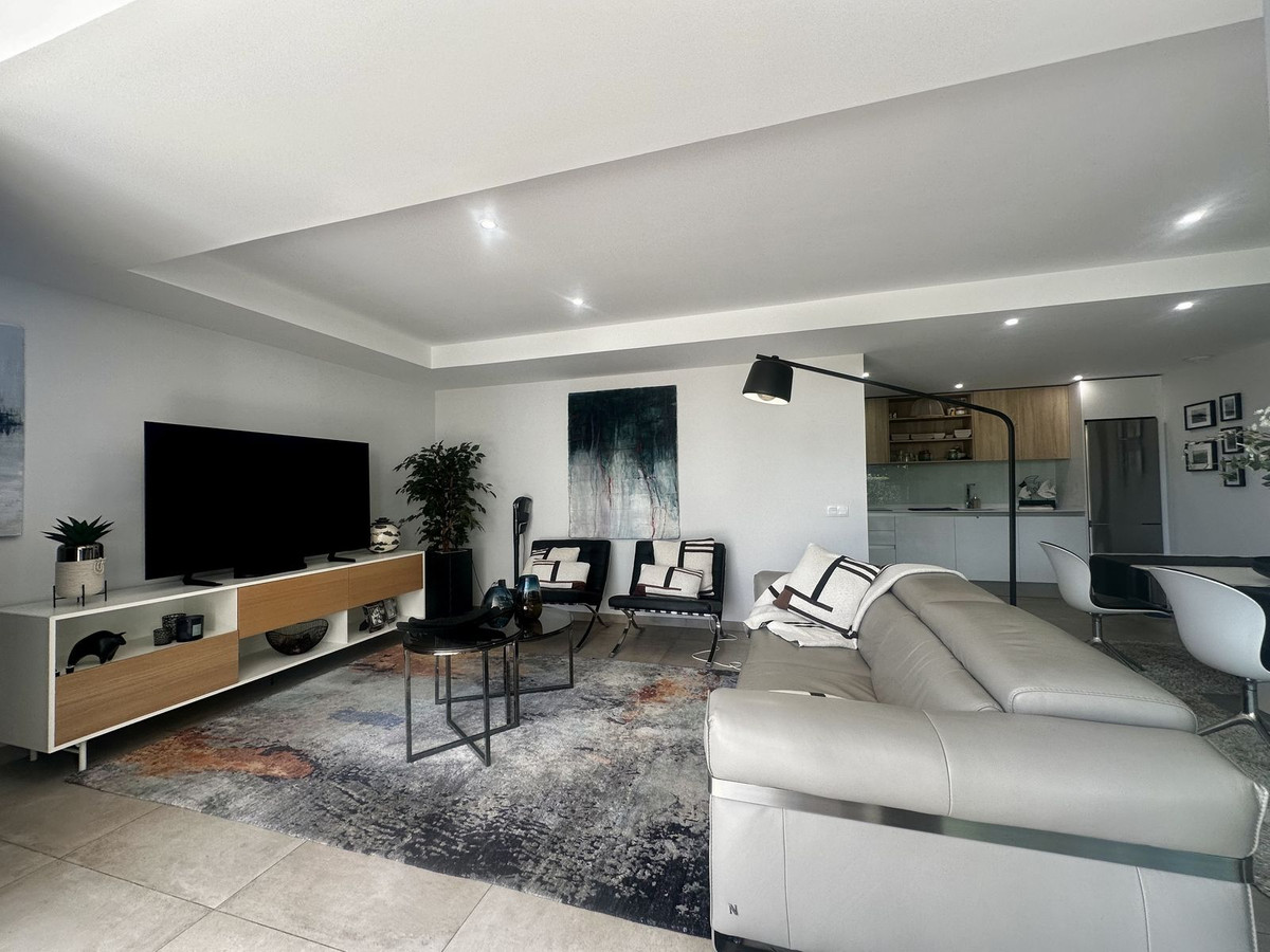 cd1ff8c02b3b8b40542e2f1557331bb4 - 17