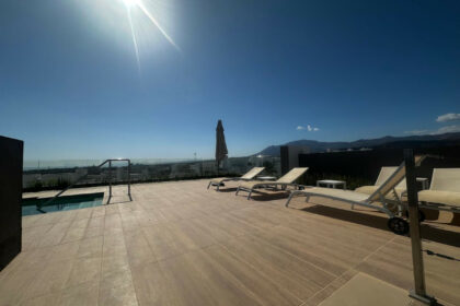 cd1ff8c02b3b8b40542e2f1557331bb4 - 32