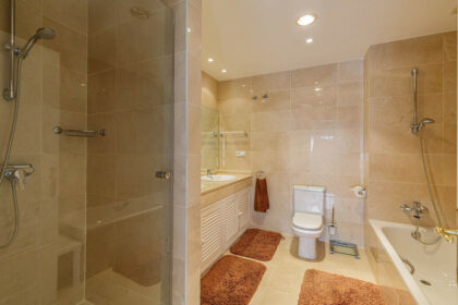 cde8594c90f27711ee7bf6b0f2691b6c - 11