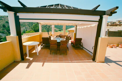 cde8594c90f27711ee7bf6b0f2691b6c - 20