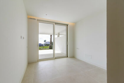 ce0a8a1219c7a85535145b3c5bfcf720 - 16