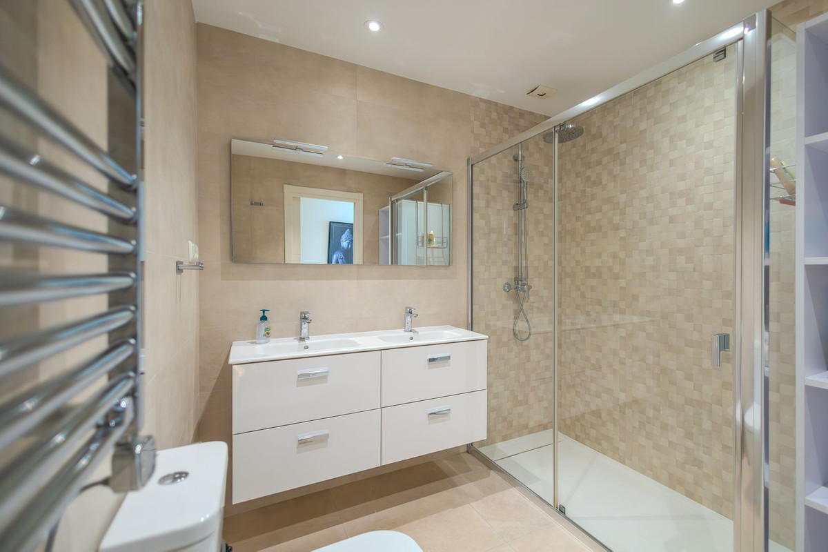 ce11acfcdf61a344b092881202b488ba - 11