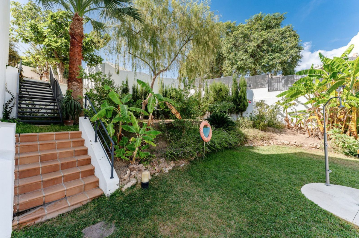 ceacc8e8ec98f00ac08decfd7c315905 - 20