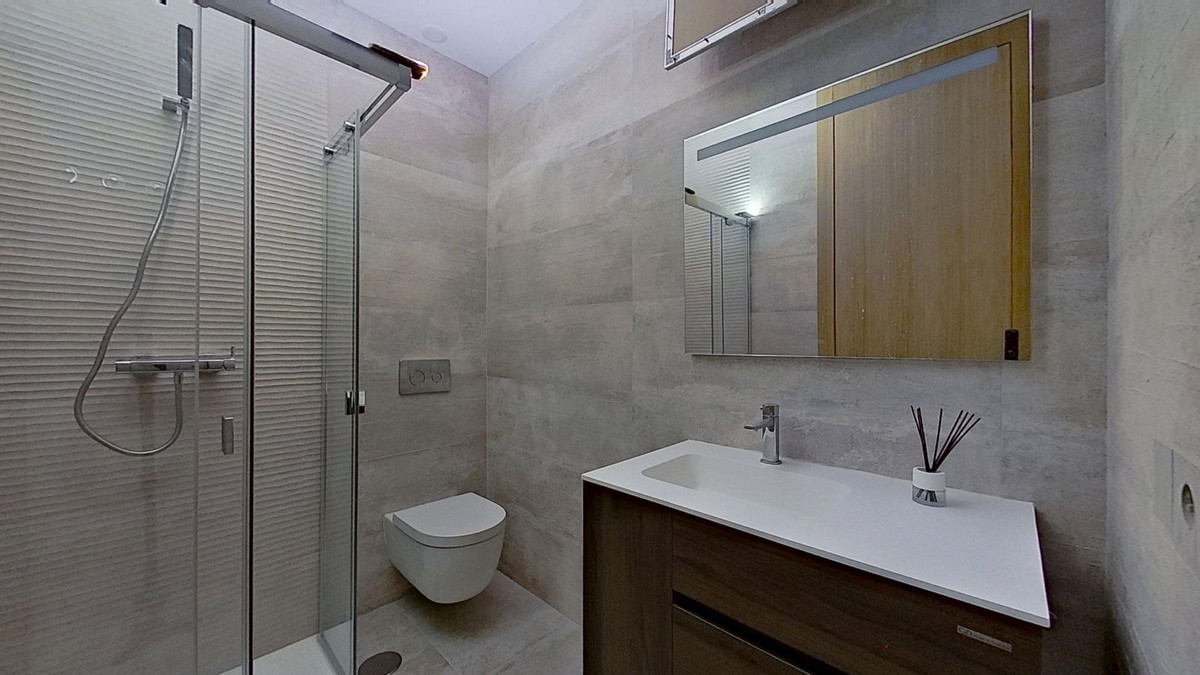 d01a0f0059029300cb3fe4ba8f4ce6bb - 15