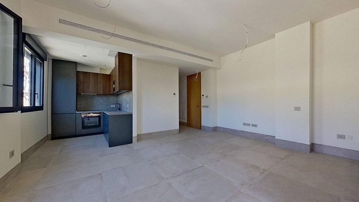 d01a0f0059029300cb3fe4ba8f4ce6bb - 24