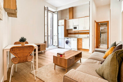 d0e41b24dc4827c92b12ca92e60739af - 1