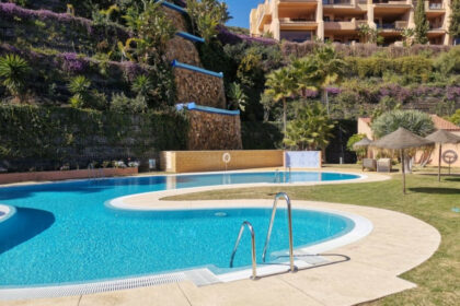 d1000f457c0663512b94f3d666be283e - 1