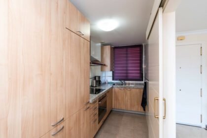 d1000f457c0663512b94f3d666be283e - 12