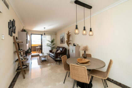 d1000f457c0663512b94f3d666be283e - 14