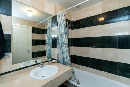 d1000f457c0663512b94f3d666be283e - 8