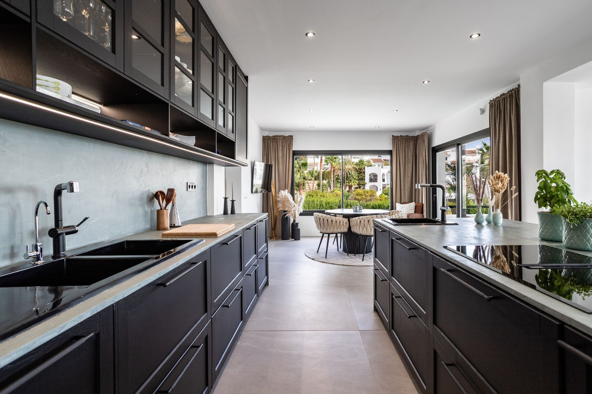 d15c2db791f51d822c63cb202edb4f79 - 13