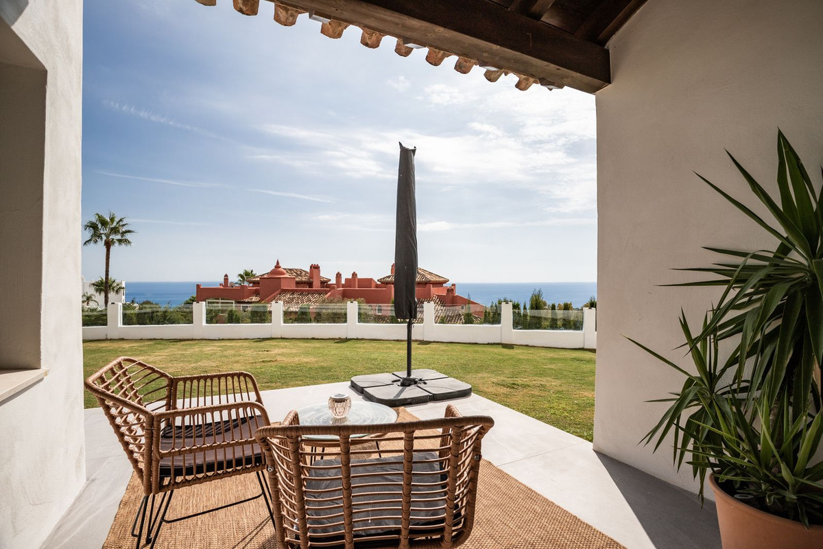 d15c2db791f51d822c63cb202edb4f79 - 24