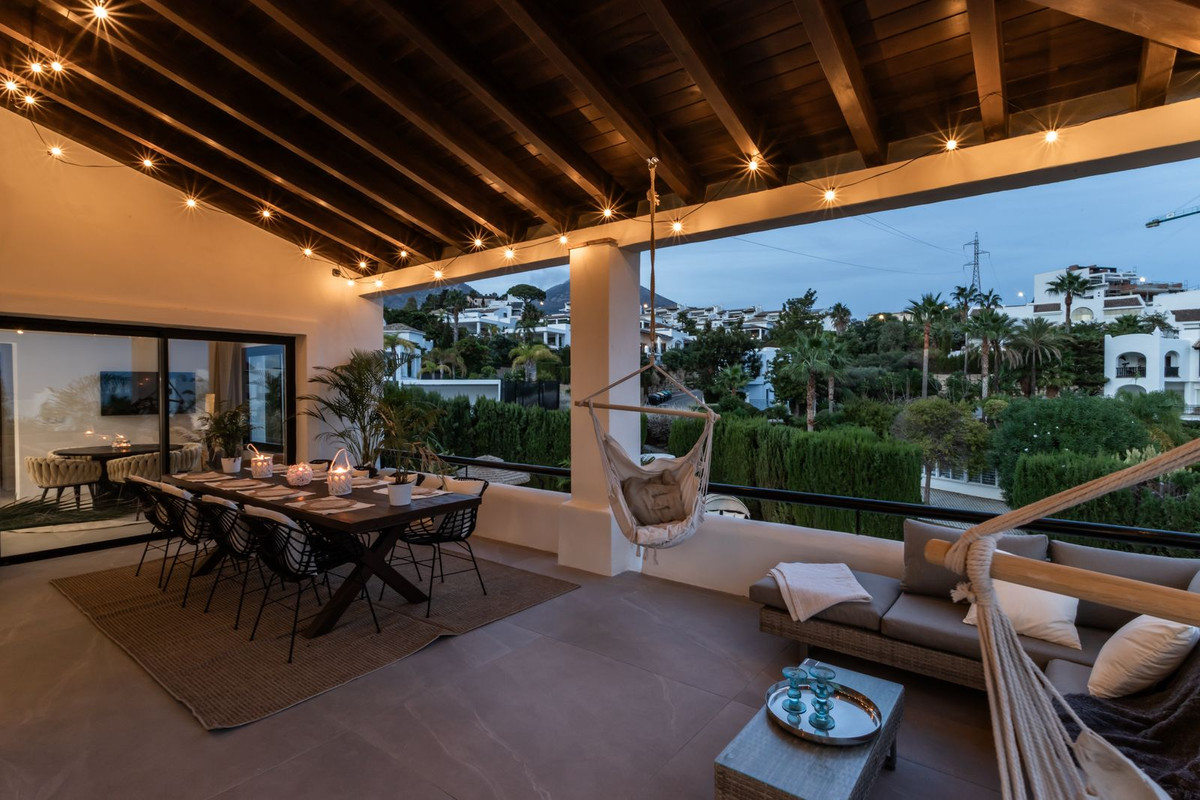 d15c2db791f51d822c63cb202edb4f79 - 30